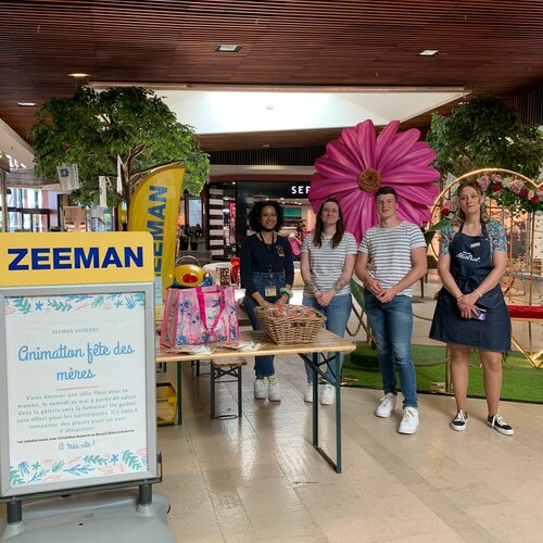 Animation gratuite Fête des mères organisée aujourd’hui par Zeeman, Biscuits mistral & Columbus café, bravo pour cette belle collaboration